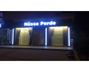 NÜSSE PERDE 